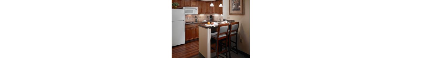Staybridge Suites Stafford-Quantico offers a best discounted rate for construction workers and companies. It is a convenient and comfortable location which is right off 95 Highway. Free breakfast at the hotel and offering rooms and suites with full kitchens.  